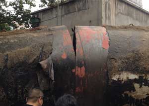 天津某日化老厂区废旧油罐破拆作业